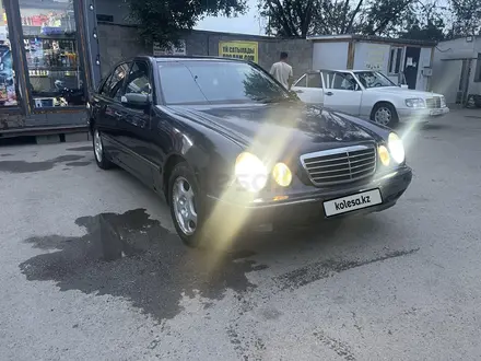 Mercedes-Benz E 280 1999 года за 2 600 000 тг. в Алматы