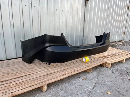 Бампер задний Toyota CAMRY 80 (ORIGINAL) за 170 000 тг. в Алматы