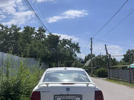 Volkswagen Passat 1998 года за 900 000 тг. в Алматы – фото 2