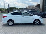 Hyundai Accent 2013 года за 3 490 000 тг. в Усть-Каменогорск – фото 2
