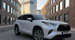 Toyota Highlander 2023 года за 35 000 000 тг. в Алматы