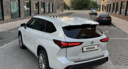 Toyota Highlander 2023 года за 35 000 000 тг. в Алматы – фото 5