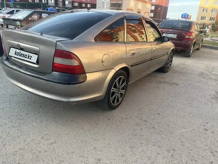 Opel Vectra 1996 года за 1 000 000 тг. в Актобе – фото 2