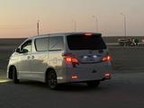 Toyota Vellfire 2011 года за 4 800 000 тг. в Актобе – фото 4
