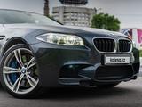 BMW M5 2014 года за 33 000 000 тг. в Алматы – фото 4