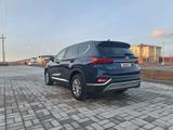 Hyundai Santa Fe 2019 года за 11 500 000 тг. в Актобе – фото 3