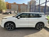 Mitsubishi Outlander 2023 годаүшін18 800 000 тг. в Караганда – фото 4