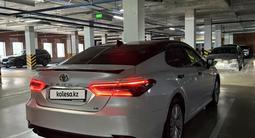Toyota Camry 2019 года за 16 500 000 тг. в Астана – фото 2