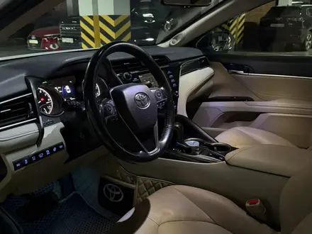 Toyota Camry 2019 года за 16 500 000 тг. в Астана – фото 7