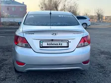 Hyundai Accent, 2012