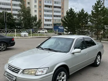 Toyota Camry 2000 года за 3 800 000 тг. в Кокшетау – фото 3