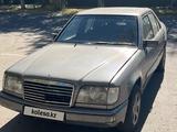 Mercedes-Benz E 250 1993 года за 1 000 000 тг. в Караганда