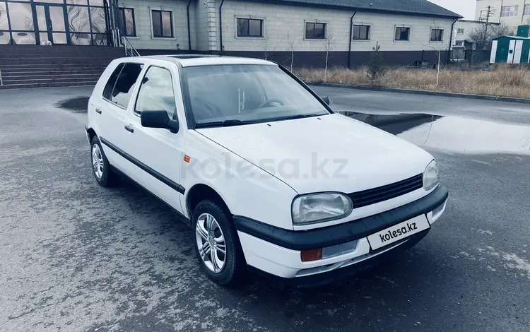 Volkswagen Golf 1993 годаүшін1 470 000 тг. в Караганда