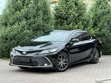 Toyota Camry 2021 годаүшін16 200 000 тг. в Алматы