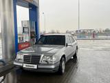 Mercedes-Benz E 280 1994 годаүшін2 400 000 тг. в Алматы