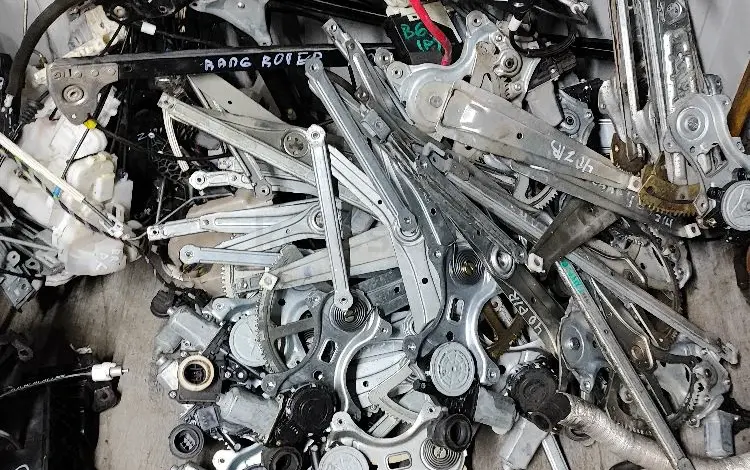 Стеклоподъёмники за 727 тг. в Алматы