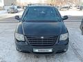 Chrysler Town and Country 2005 года за 4 565 723 тг. в Астана – фото 2