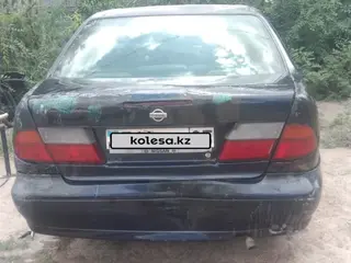 Nissan Almera, 1998