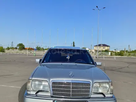Mercedes-Benz E 220 1994 года за 7 000 000 тг. в Павлодар – фото 11