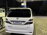 Toyota Vellfire 2010 годаfor11 300 000 тг. в Алматы – фото 3