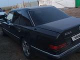 Mercedes-Benz E 200 1991 года за 1 600 000 тг. в Аркалык – фото 4