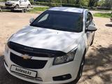 Chevrolet Cruze 2011 года за 5 000 000 тг. в Петропавловск – фото 3