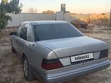 Mercedes-Benz E 220 1994 года за 1 000 000 тг. в Тараз – фото 3