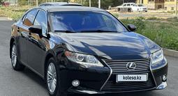 Lexus ES 250 2015 года за 8 200 000 тг. в Уральск – фото 2