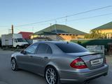 Mercedes-Benz E 500 2002 года за 6 500 000 тг. в Жезказган – фото 4