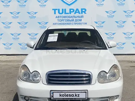 Hyundai Sonata 2004 года за 2 100 000 тг. в Туркестан – фото 2