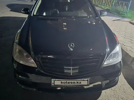 Mercedes-Benz S 550 2007 года за 6 500 000 тг. в Астана