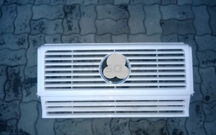 Решотка радиатора на мерседес геленваген, орегинал за 15 000 тг. в Алматы