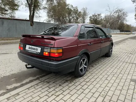 Volkswagen Passat 1993 года за 1 900 000 тг. в Актобе – фото 3