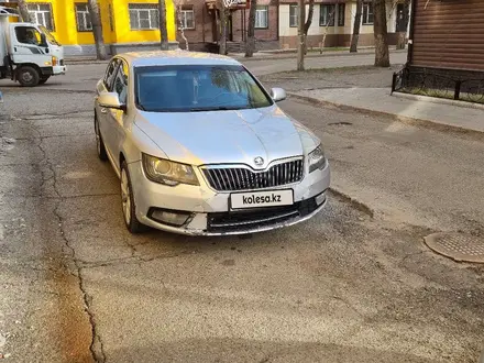 Skoda Superb 2013 года за 4 800 000 тг. в Усть-Каменогорск – фото 4