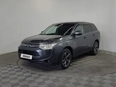 Mitsubishi Outlander 2014 года за 8 000 000 тг. в Алматы