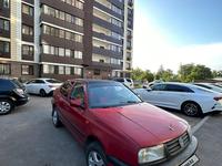 Volkswagen Vento 1993 года за 890 000 тг. в Алматы