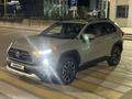 Toyota RAV4 2021 года за 13 000 000 тг. в Атырау – фото 2