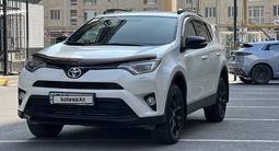 Toyota RAV4 2019 года за 12 100 000 тг. в Шымкент