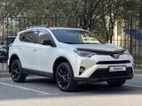 Toyota RAV4 2019 года за 12 100 000 тг. в Шымкент – фото 2