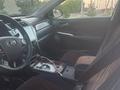 Toyota Camry 2013 года за 8 000 000 тг. в Астана – фото 13