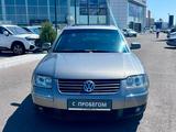 Volkswagen Passat 2002 годаүшін1 990 000 тг. в Шымкент – фото 3