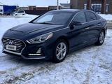 Hyundai Sonata 2017 года за 5 900 000 тг. в Уральск – фото 2