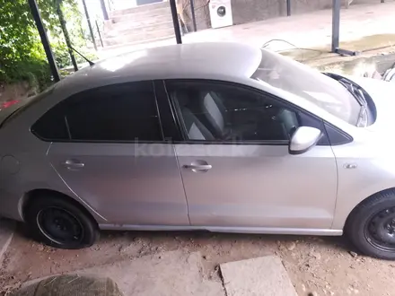 Volkswagen Polo 2014 года за 2 250 000 тг. в Алматы – фото 2