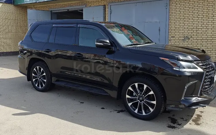 Lexus LX 570 2021 года за 68 000 000 тг. в Петропавловск