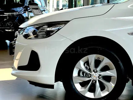 Chevrolet Onix LTZ 2026 года за 7 590 000 тг. в Костанай – фото 6