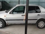 Volkswagen Vento 1993 года за 800 000 тг. в Алматы – фото 5