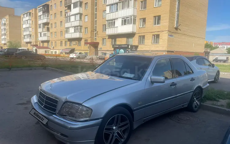 Mercedes-Benz C 240 2000 годаfor2 600 000 тг. в Астана