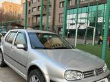 Volkswagen Golf 2003 годаүшін2 700 000 тг. в Алматы