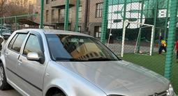 Volkswagen Golf 2003 годаүшін2 200 000 тг. в Алматы