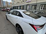 Hyundai Elantra 2024 года за 9 990 000 тг. в Астана – фото 4